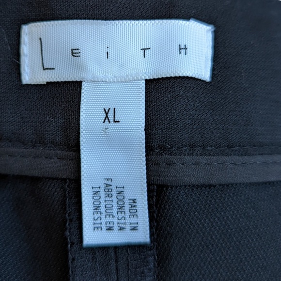 WORN 1X Leith High Waisted Tapered Leg Black Trousers w/ Pockets - Picture 4 of 4